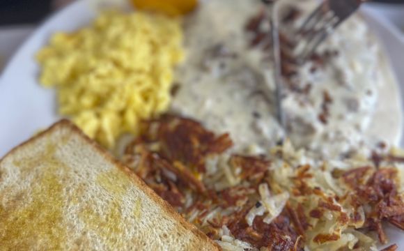 plated breakfast at QC Coffee & Pancake House