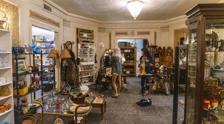 call out image for Skeleton Key Art & Antiques